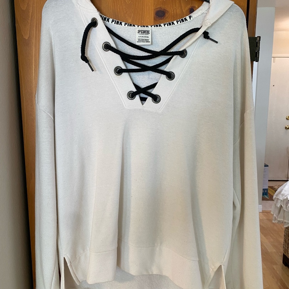 Used. Size small. Cute with leggings